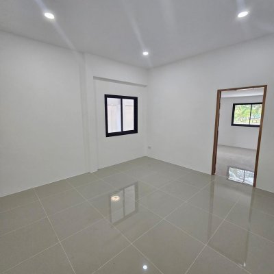 10S0086 ขายบ้านเดี่ยวชั้นเดียว ราคา 5,890,000 บาท 4 ห้องนอน 3 ห้องน้ำ โซนเมือง