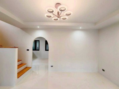 10S0088 ขายบ้านแฝดสองชั้น ราคา 5,190,000 บาท 3 ห้องนอน 2 ห้องน้ำ โซนเมือง