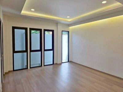 10S0091 ขายบ้านเดี่ยวชั้นเดียว ราคา 11,900,000 บาท 4 ห้องนอน 3 ห้องน้ำ โซนเมือง