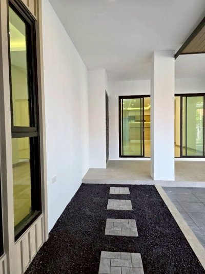 10S0091 ขายบ้านเดี่ยวชั้นเดียว ราคา 11,900,000 บาท 4 ห้องนอน 3 ห้องน้ำ โซนเมือง