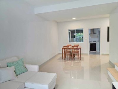 10S0099 This house for sale 3,490,000 baht 3 bedroom 2 bathroom at muang