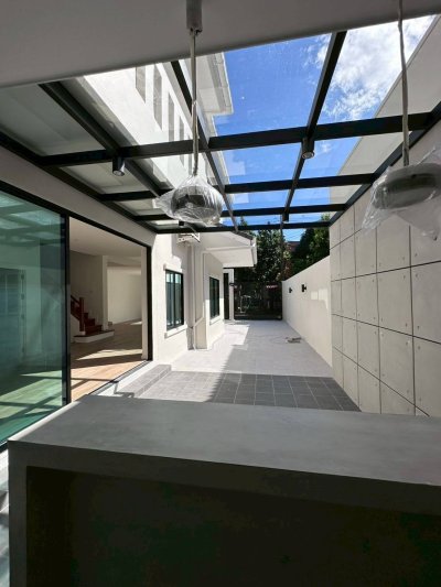 10S0102 This house for sale 5,990,000 baht 4 bedroom 2 bathroom at muang 10S0102 This house for sale 5,990,000 baht 4 bedroom 2 bathroom at muang