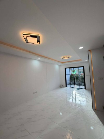 10S0104 This house for sale 3,590,000 baht 3 bedroom 2 bathroom located at muang