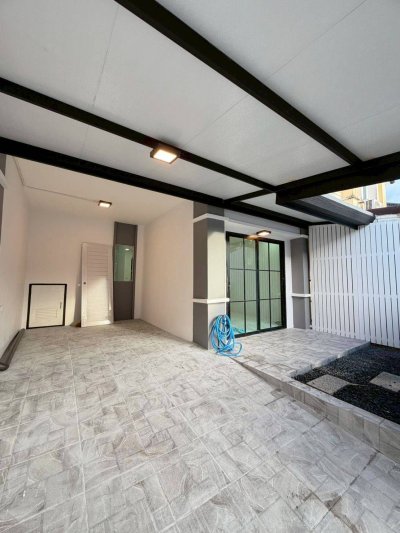 10S0104 This house for sale 3,590,000 baht 3 bedroom 2 bathroom located at muang