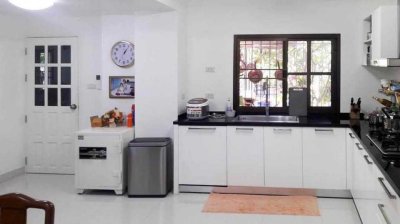 10S0105 Pool villa for sale 12,000,000 baht 3 bedroom 3 bathroom located at muang