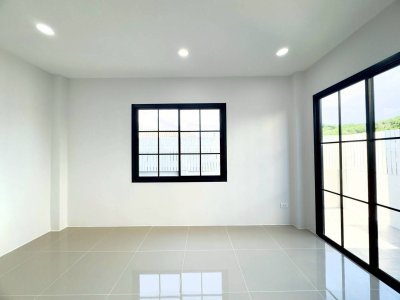 10S0106 This house for sale 4,780,000 baht 3 bedroom 2 bathroom located at muang