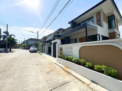 10S0106 This house for sale 4,780,000 baht 3 bedroom 2 bathroom located at muang