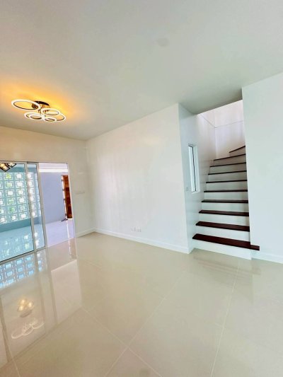 10S0109 This house for sale 4,190,000 baht 3 bedroom 2 bathroom at muang
