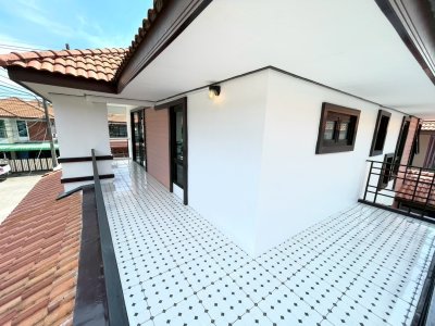 10S0110 ขายพูลวิลล่า ราคา 6,490,000 บาท 4 ห้องนอน 3 ห้องน้ำ โซนเมือง