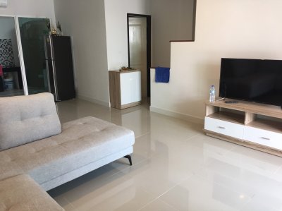 11R0028 ให้เช่าบ้านสองชั้น 3ห้องนอน 2ห้องน้ำ ราคา 25,000/เดือน โซนเกาะแก้ว