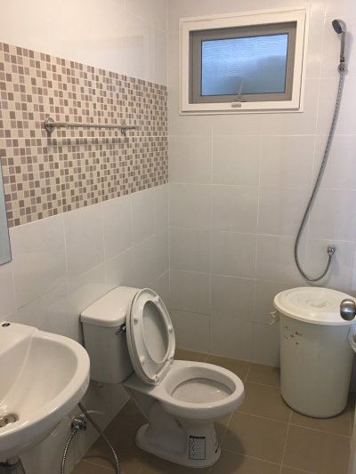 11R0028 ให้เช่าบ้านสองชั้น 3ห้องนอน 2ห้องน้ำ ราคา 25,000/เดือน โซนเกาะแก้ว