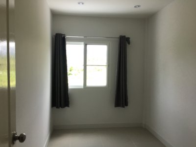 11R0028 ให้เช่าบ้านสองชั้น 3ห้องนอน 2ห้องน้ำ ราคา 25,000/เดือน โซนเกาะแก้ว