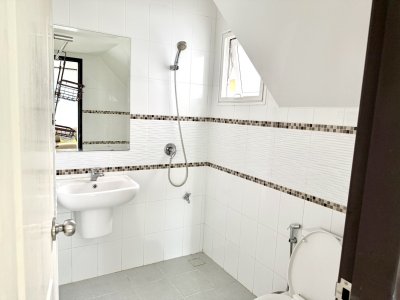 11R0032 This House 3bedroom 2bathroom 33,000/month at kohkeaw have fully furnished