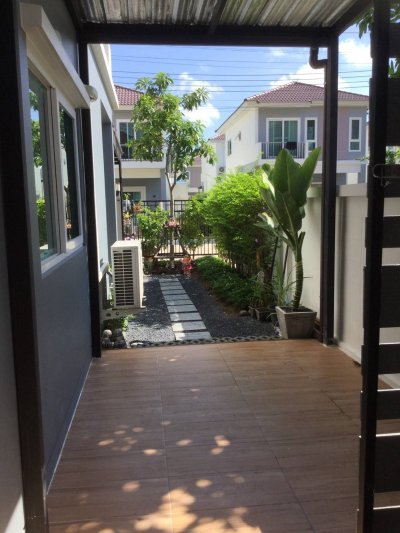 11R0088 ให้เช่าบ้านแฝดสองชั้น 3ห้องนอน 2ห้องน้ำ ราคา 35,000/เดือน โซนเกาะแก้ว