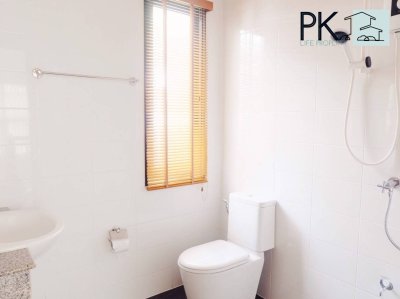 11R0108 ให้เช่าบ้านสองชั้น 3 ห้องนอน 3 ห้องน้ำ ราคา 27,000/เดือน โซนเกาะแก้ว