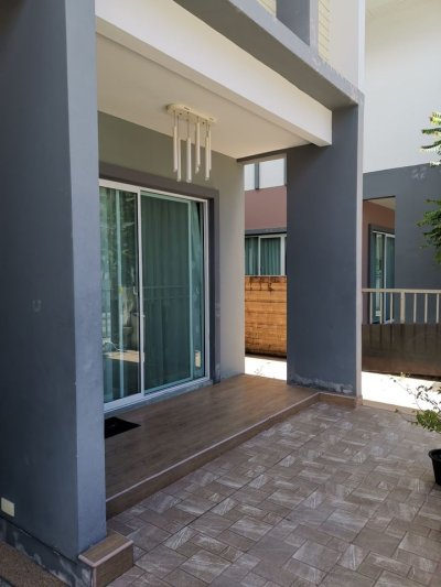 11R0121 ให้เช่าบ้านเดี่ยวสองชั้น 3 ห้องนอน 2 ห้องน้ำ ราคา 35,000/เดือน โซนเกาะแก้ว