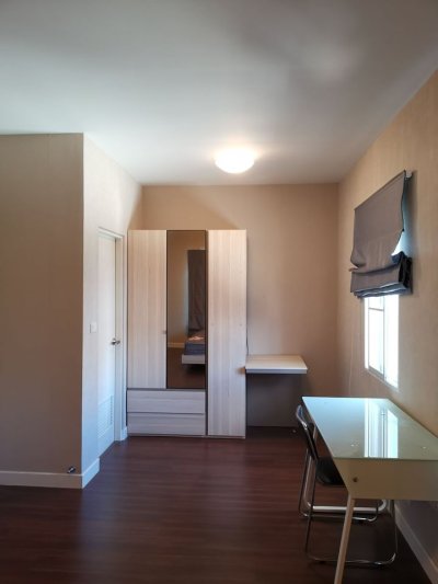 11R0121 ให้เช่าบ้านเดี่ยวสองชั้น 3 ห้องนอน 2 ห้องน้ำ ราคา 35,000/เดือน โซนเกาะแก้ว