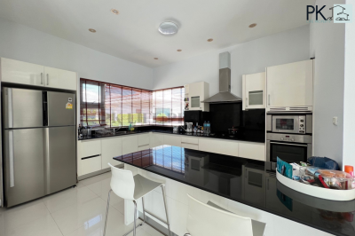 11R0126 ให้เช่า pool villa 3 ห้องนอน 4 ห้องน้ำ ราคา 100,000/เดือน โซนเกาะแก้ว