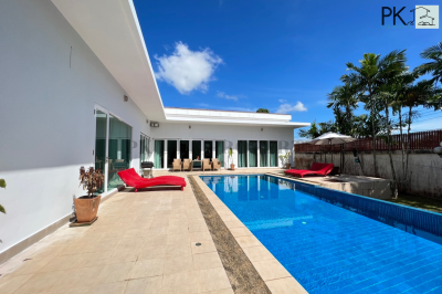 11R0126 ให้เช่า pool villa 3 ห้องนอน 4 ห้องน้ำ ราคา 100,000/เดือน โซนเกาะแก้ว
