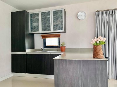 11R0149 ให้เช่าบ้านเดี่ยวสองชั้น 3 ห้องนอน 3 ห้องน้ำ ราคา 68,000/เดือน โซนเกาะแก้ว