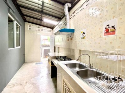 11R0163 ให้เช่าบ้านแฝดสองชั้น 3ห้องนอน 2ห้องน้ำ ราคา 35,000/เดือน โซนเกาะแก้ว