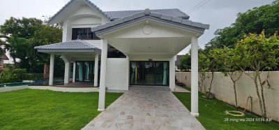 11R0164 Pool villa for rent 4 bedroom 3 bathroom 90,000/month at kohkaew