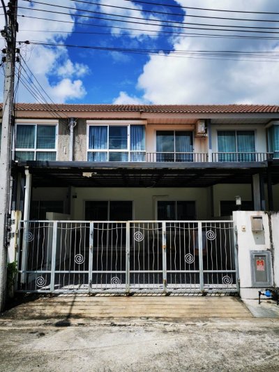 11R0165 ให้เช่าบ้านแฝดสองชั้น 3ห้องนอน 2ห้องน้ำ ราคา 25,000/เดือน โซนเกาะแก้ว