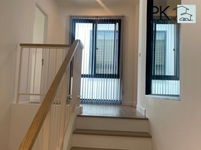 11R0167 ให้เช่าบ้านเดี่ยวสองชั้น 3ห้องนอน 2ห้องน้ำ ราคา 45,000/เดือน โซนเกาะแก้ว