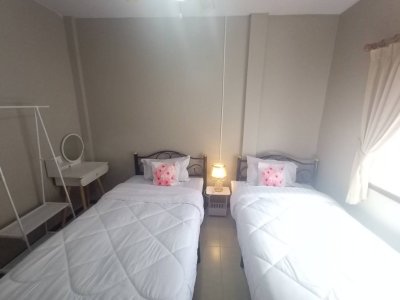 11R0174 ให้เช่าบ้านแฝดสองชั้น 3ห้องนอน 2ห้องน้ำ ราคา 25,000/เดือน โซนเกาะแก้ว