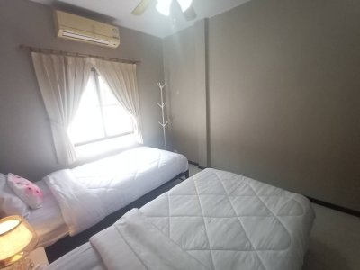 11R0174 ให้เช่าบ้านแฝดสองชั้น 3ห้องนอน 2ห้องน้ำ ราคา 25,000/เดือน โซนเกาะแก้ว