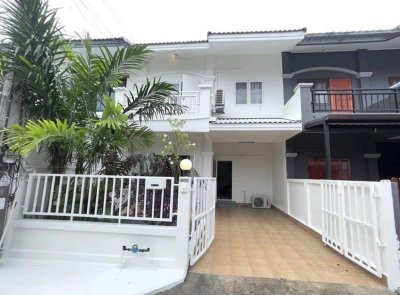 11R0174 ให้เช่าบ้านแฝดสองชั้น 3ห้องนอน 2ห้องน้ำ ราคา 25,000/เดือน โซนเกาะแก้ว