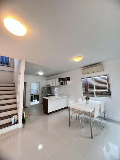 11R0181 This house with common pool 3 bedroom 2 bathroom 42,000 permonth at kohkaew