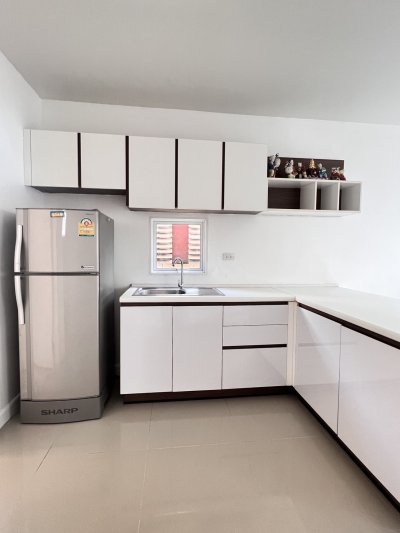 11R0181 This house with common pool 3 bedroom 2 bathroom 42,000 permonth at kohkaew