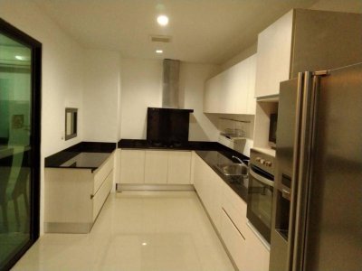 11R0201 ให้เช่าบ้านเดี่ยวสองชั้น 3 ห้องนอน 3 ห้องน้ำ ราคา 60,000/เดือน โซนเกาะแก้ว