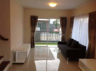 11R0202 ให้เช่าบ้านเดี่ยวสองชั้น 3ห้องนอน 2ห้องน้ำ ราคา 23,000/เดือน โซนเกาะแก้ว