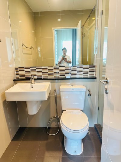 11R0228 ให้เช่าบ้านเดี่ยวสองชั้น 4ห้องนอน 2ห้องน้ำ ราคา 65,000/เดือน โซนเกาะแก้ว