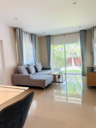 11R0228 ให้เช่าบ้านเดี่ยวสองชั้น 4ห้องนอน 2ห้องน้ำ ราคา 65,000/เดือน โซนเกาะแก้ว