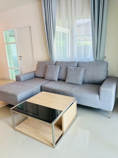 11R0228 ให้เช่าบ้านเดี่ยวสองชั้น 4ห้องนอน 2ห้องน้ำ ราคา 65,000/เดือน โซนเกาะแก้ว