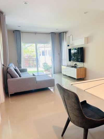 11R0228 ให้เช่าบ้านเดี่ยวสองชั้น 4ห้องนอน 2ห้องน้ำ ราคา 65,000/เดือน โซนเกาะแก้ว