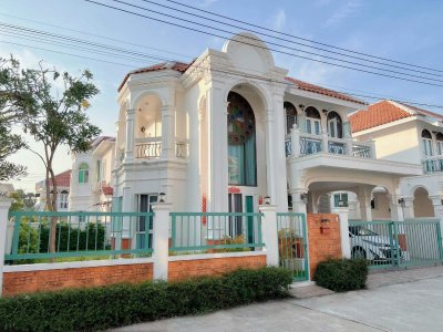 11R0243 This House 3bedroom 3bathroom 70,000/month at kohkaew