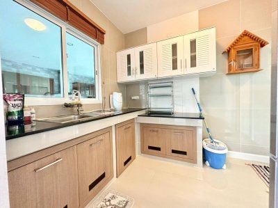 11R0249 ให้เช่าบ้านเดี่ยวสองชั้น 4ห้องนอน 3ห้องน้ำ ราคา 75,000/เดือน โซนเกาะแก้ว