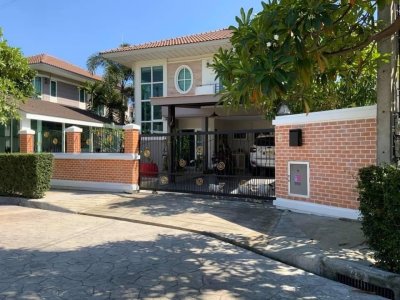 11R0252 ให้เช่าบ้านแฝดสองชั้น 4ห้องนอน 3ห้องน้ำ ราคา 55,000/เดือน โซนเกาะแก้ว