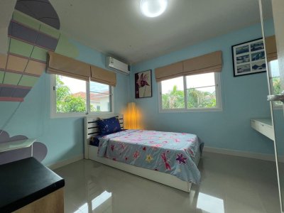 11R0252 ให้เช่าบ้านแฝดสองชั้น 4ห้องนอน 3ห้องน้ำ ราคา 55,000/เดือน โซนเกาะแก้ว