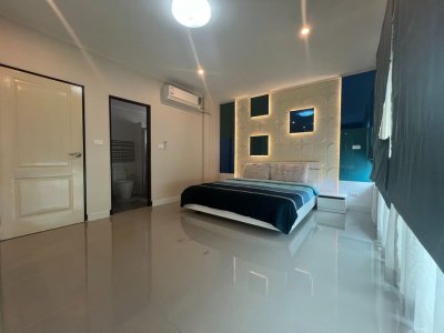 11R0252 ให้เช่าบ้านแฝดสองชั้น 4ห้องนอน 3ห้องน้ำ ราคา 55,000/เดือน โซนเกาะแก้ว