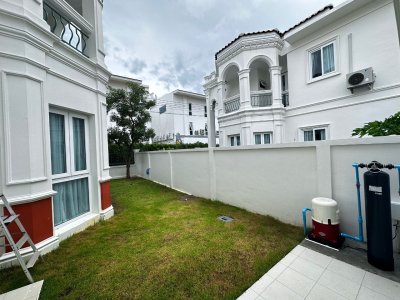 11R0264 ให้เช่าบ้านเดี่ยวสองชั้น 3 ห้องนอน 3ห้องน้ำ ราคา 70,000/เดือน โซนเกาะแก้ว