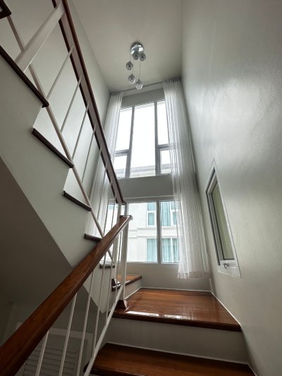 11R0264 ให้เช่าบ้านเดี่ยวสองชั้น 3 ห้องนอน 3ห้องน้ำ ราคา 70,000/เดือน โซนเกาะแก้ว