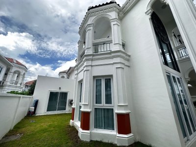 11R0264 ให้เช่าบ้านเดี่ยวสองชั้น 3 ห้องนอน 3ห้องน้ำ ราคา 70,000/เดือน โซนเกาะแก้ว