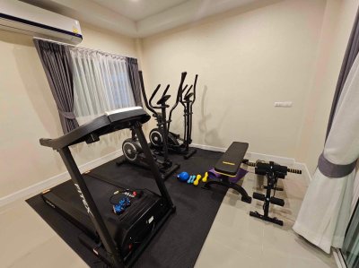 11R0292 ให้เช่าบ้านเดี่ยวสองชั้น 4 ห้องนอน 4 ห้องน้ำ 1 ห้องแม่บ้าน ราคา 100,000/เดือน โซนเกาะแก้ว