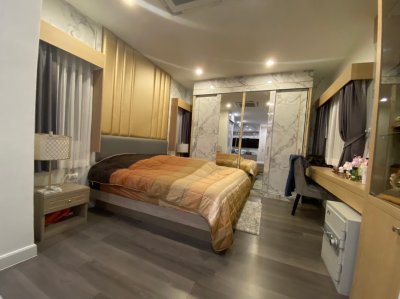 11R0292 ให้เช่าบ้านเดี่ยวสองชั้น 4 ห้องนอน 4 ห้องน้ำ 1 ห้องแม่บ้าน ราคา 100,000/เดือน โซนเกาะแก้ว