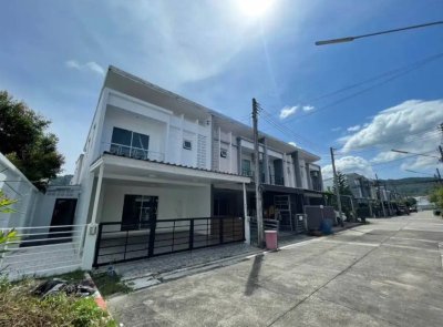 11R0297 House for rent 3bedrooms 2bathrooms 32,000/month at kohkaew have fully furnished